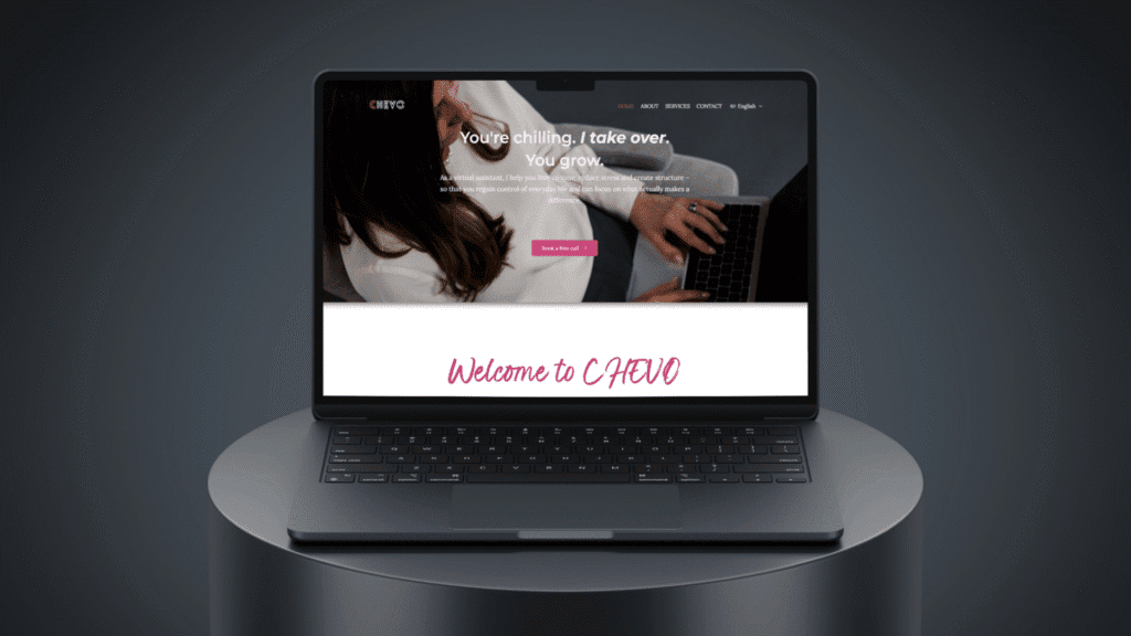 Hemsidan för Edin Elektro AB visas på en laptopmockup med startsidans design